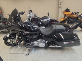 2025 Harley-Davidson® FLHX Street Glide™ thumb 2