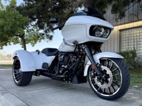 FLTRT 2025 Road Glide® 3 thumb 3