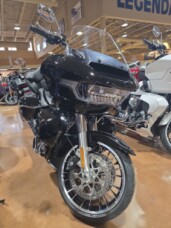 2026 Harley-Davidson® FLTRXL Road Glide Limited thumb 3