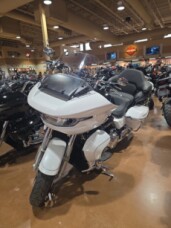 2026 Harley-Davidson® FLTRXL Road Glide Limited thumb 2