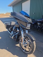2026 Harley-Davidson® FLHX Street Glide® thumb 3