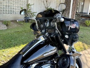 FLHTK 2011 Electra Glide® Ultra Limited thumb 0