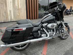 2025 Harley-Davidson® FLHX Street Glide™ thumb 2