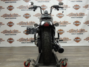 2025 Harley-Davidson® FXBB Street Bob™ thumb 1