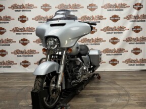 2023 Harley-Davidson® FLHX Street Glide® thumb 0