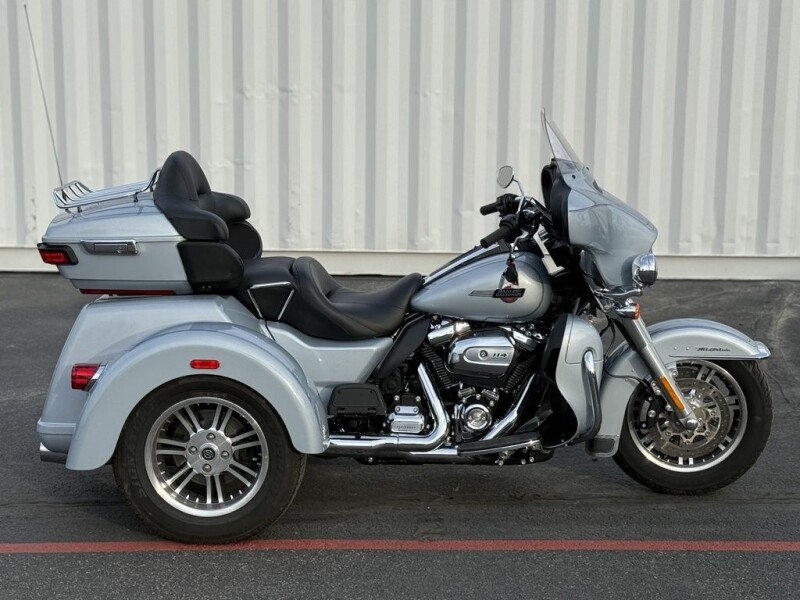 FLHTCUTG 2023 Tri Glide® Ultra