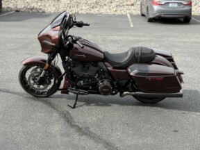 FLHXSE 2024 CVO™ Street Glide® thumb 0