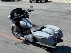 FLTRX 2026 Road Glide® thumb 1