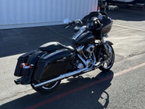 FLTRX 2023 Road Glide® thumb 3