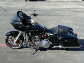FLTRX 2023 Road Glide® thumb 0