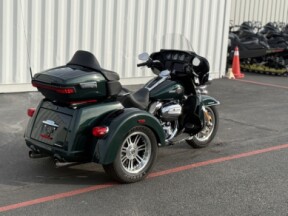 FLHTCUTG 2024 Tri Glide™ Ultra thumb 3