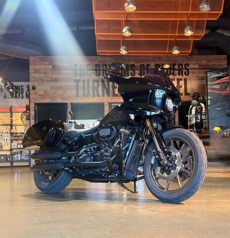 MY22 Harley-Davidson® Low Rider® ST FXLRST Vivid Black