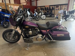 FLHTCU 2011 Electra Glide® Ultra Classic® thumb 2