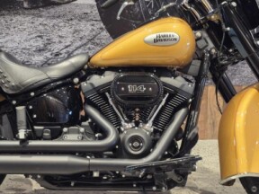  MY23 Harley-Davidson Softail Heritage Classic S 114 FLHCS Prospect Gold thumb 1