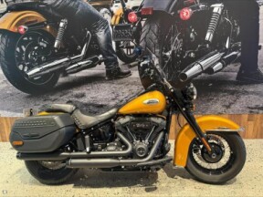  MY23 Harley-Davidson Softail Heritage Classic S 114 FLHCS Prospect Gold thumb 3