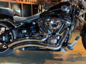 Harley-Davidson® Breakout® FXSB Vivid Black thumb 3