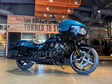 MY26 Harley-Davidson® Road Glide® FLTRX TEAL THUNDER/VIVID BLACK