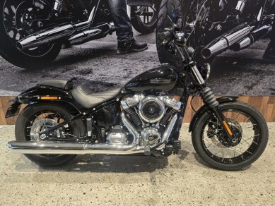 MY26 Harley-Davidson Softail Street Bob 117 W/ABS (FXBB) Vivid Black 