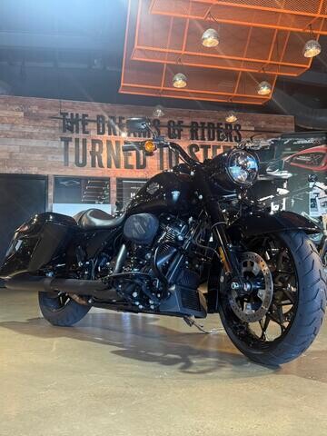 MY23 Harley-Davidson Touring Road King S 114 w/ABS Cruise (FLHRXS)