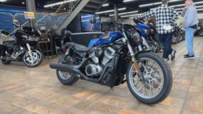 2023 Harley-Davidson® Nightster™ Special Bright Billiard Blue thumb 3