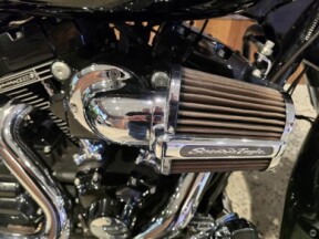 FLHRSE5 2013 CVO™ Road King® thumb 3