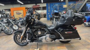 2015 Harley-Davidson® Ultra Limited Vivid Black thumb 0