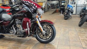 2015 Harley-Davidson® Electra Glide® Ultra Classic® Low Two-Tone Mysterious Red Sunglo/Blackened Cay thumb 3