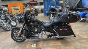 2017 Harley-Davidson® Ultra Limited Vivid Black thumb 0