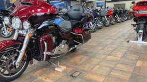 2015 Harley-Davidson® Electra Glide® Ultra Classic® Low Two-Tone Mysterious Red Sunglo/Blackened Cay thumb 1