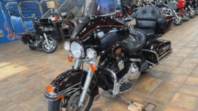 2001 Harley-Davidson® Electra Glide® Classic Black thumb 1