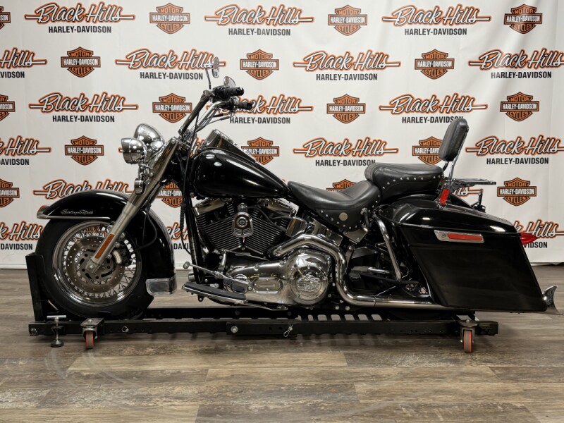 2006 Harley-Davidson® FLSTC Heritage Softail® Classic