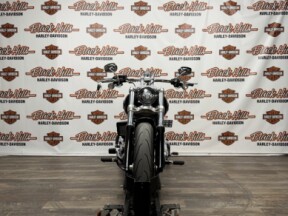 2025 Harley-Davidson® FXBR Breakout™ thumb 0