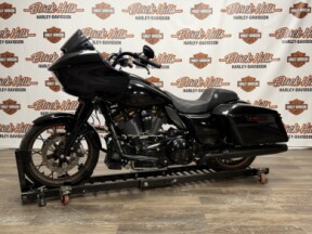 2022 Harley-Davidson® FLTRXST Road Glide® ST thumb 3