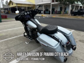 2023 Harley-Davidson® Street Glide® Special thumb 0