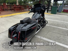 2025 Harley-Davidson® CVO™ Street Glide™ thumb 3