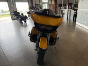 FLTRKSE 2022 CVO™ Road Glide® Limited thumb 3