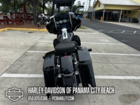 2019 Harley-Davidson® Ultra Limited thumb 2