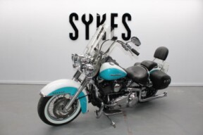 2017 Harley-Davidson FLSTN Softail Deluxe in Two Tone Crushed Ice Pearl & Teal thumb 1