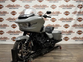 2025 Harley-Davidson® FLTRX Road Glide™ thumb 2