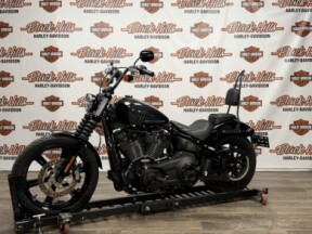 2024 Harley-Davidson® FXBBS Street Bob™ 114 thumb 3