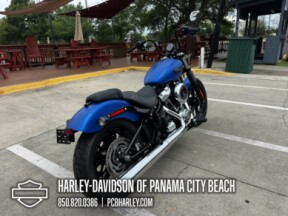 2026 Harley-Davidson® Street Bob® thumb 3
