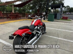 2026 Harley-Davidson® Breakout® thumb 3
