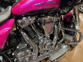 2026 Harley-Davidson® FLTRX Road Glide® thumb 2