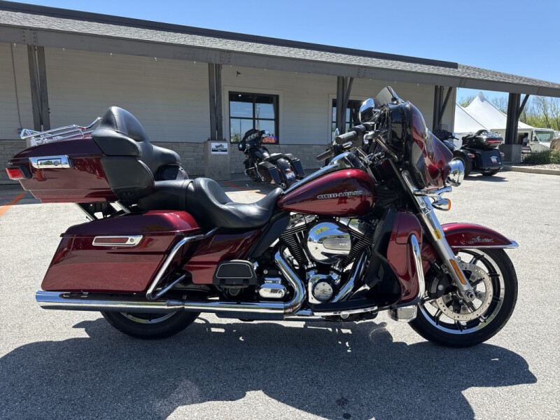2016 Harley-Davidson® Ultra Limited Two-Tone Mysterious Red Sunglo/Velocity Red Sunglo