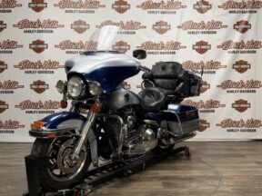 2000 Harley-Davidson® FLHTCUI Electra Glide® Ultra Classic® thumb 2