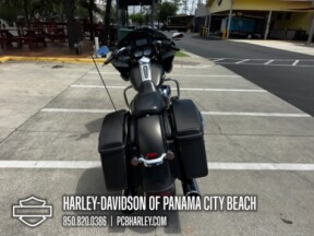 2020 Harley-Davidson® Road Glide® thumb 2