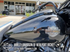 FLTRXS 2022 Road Glide® Special thumb 1