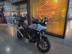 RA1250ST 2025 Pan America® 1250 ST thumb 3