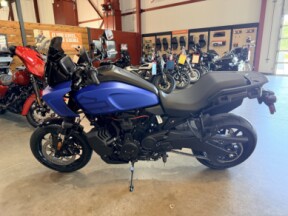 RA1250ST 2026 Pan America® 1250 ST thumb 2