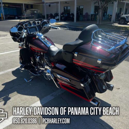 2017 Harley-Davidson® CVO™ Limited thumb 0
